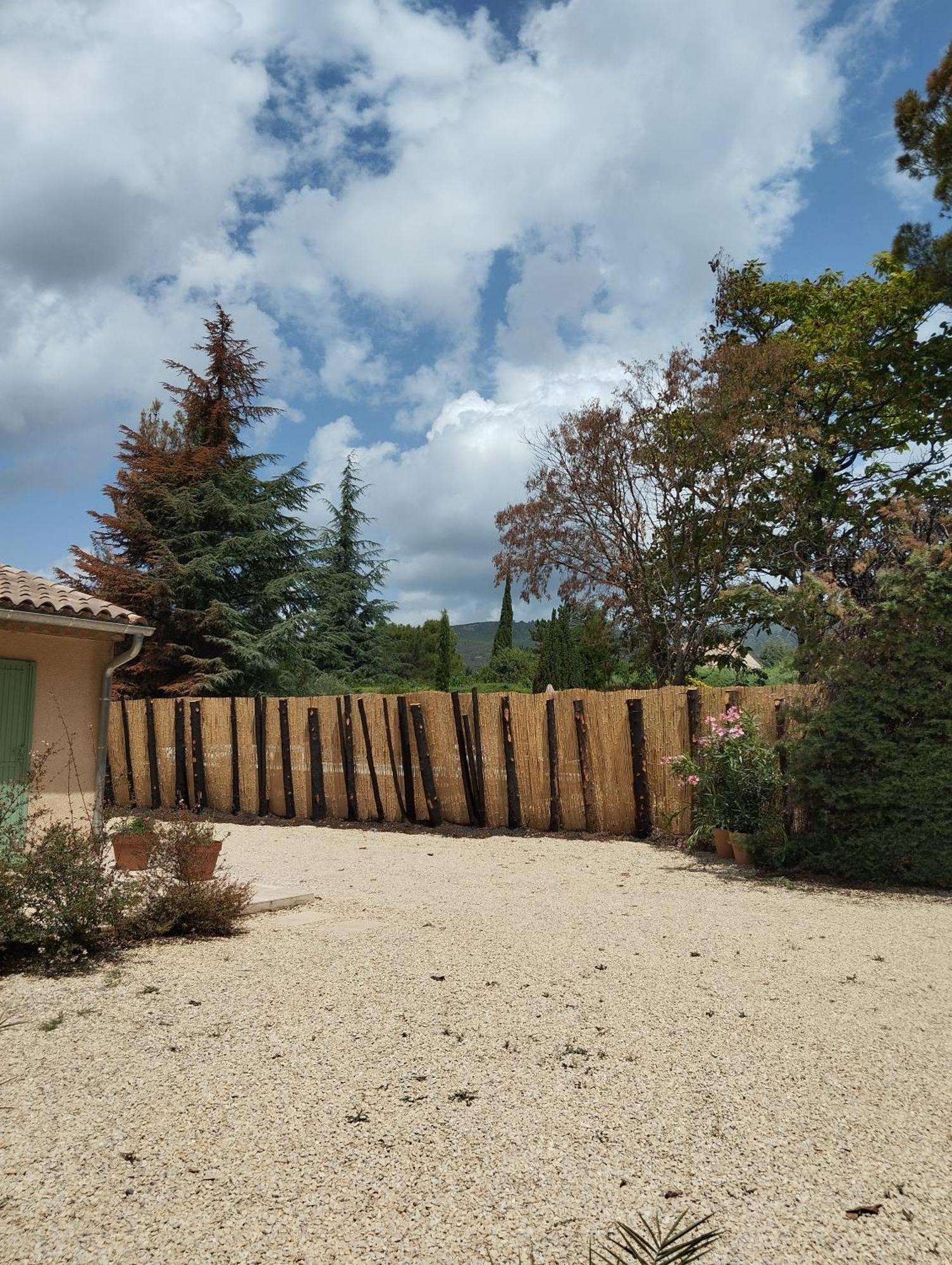 Les Cheneslierres Bed & Breakfast Lourmarin Ngoại thất bức ảnh